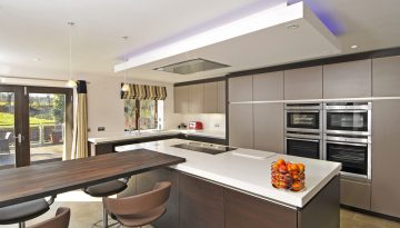 Siematic_S2_truffle-grey-matt_truffle-brown-pine_Hindle_Preston-4