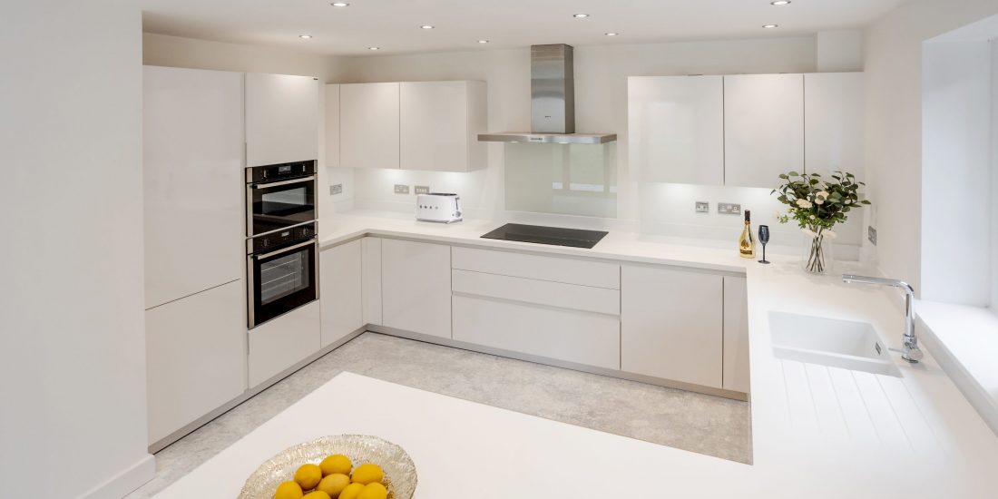 Stuart Frazer Contracts - SieMatic - White Kitchen - Edgefold Homes - Seddon Homes