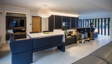 A Sleek SLX Kitchen for a contemporary home