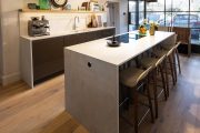 A second Stuart Frazer kitchen for a beautiful listed cottage - Island breakfast bar