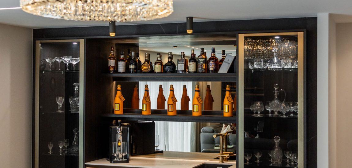 The Perfect Kitchen - Stuart Frazer SieMatic - Bar Area