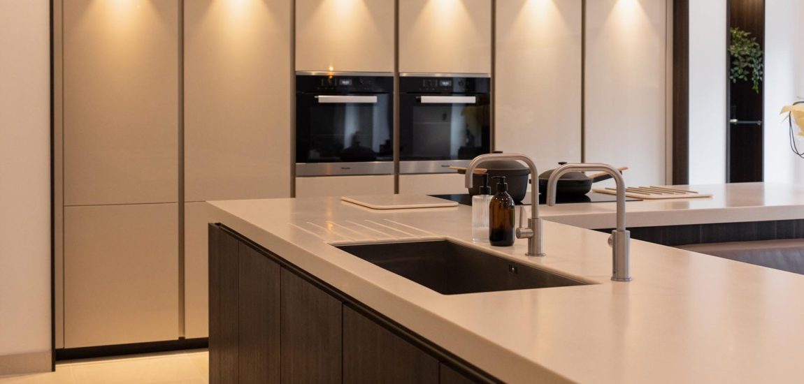 Sleek & Sophisticated-015 Sleek and Sophisticated Stuart Frazer SieMatic Kitchens